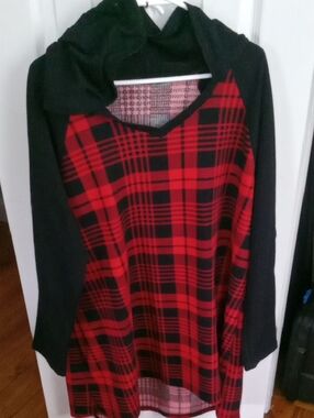 Black And Red Plaid Hooded Raglan Top